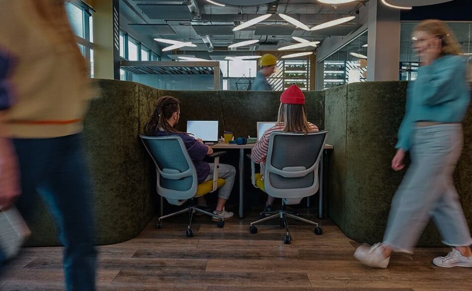 10 Essential Tools Every Graphic Designer Should Master