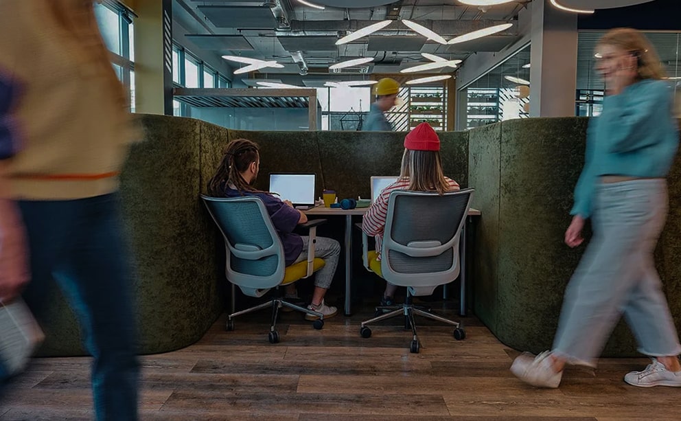 10 Essential Tools Every Graphic Designer Should Master